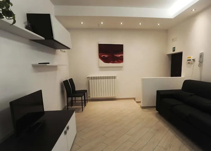 Kings Of Rome Apartments